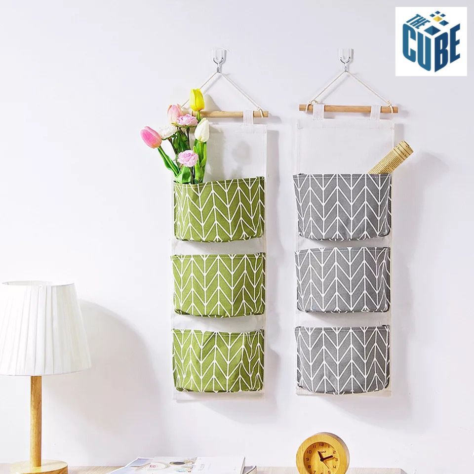 Wall mounted 3 pocket storage