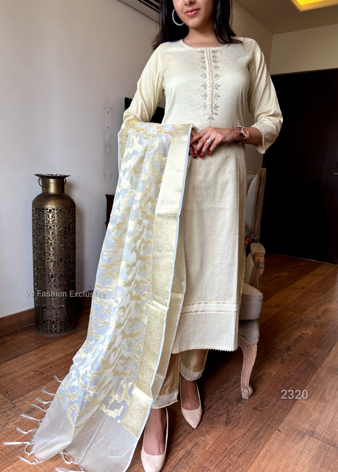 Elegant Jacqard Benarsi Suit