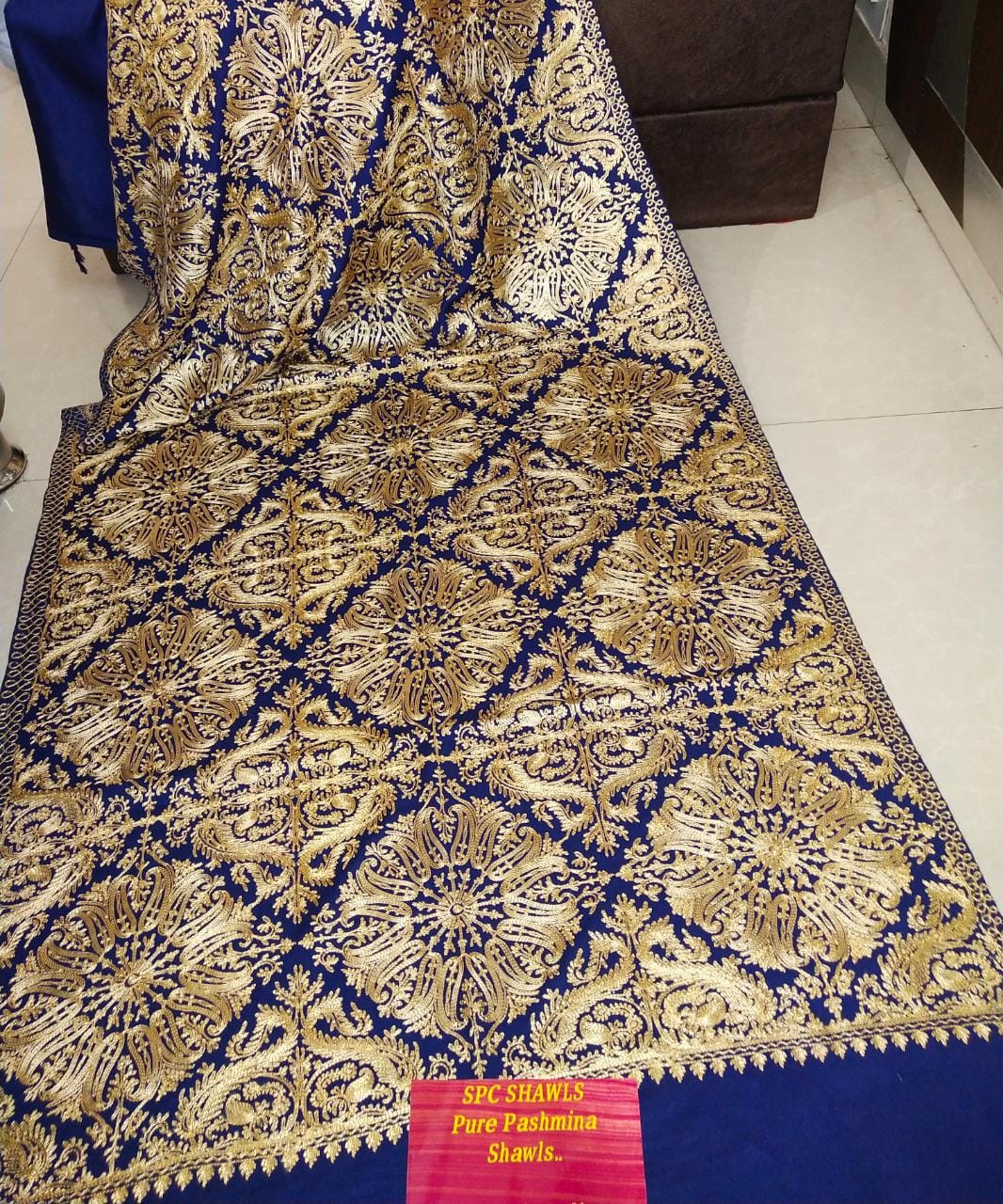 Unisex Stoles with Kashmiri Aari Work(Pashmina)