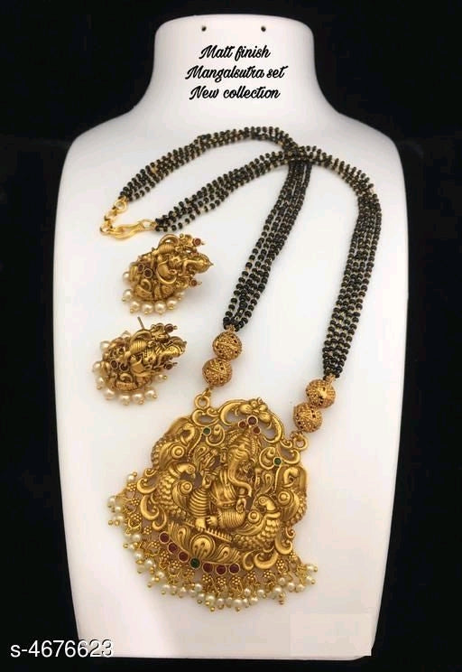 Twinkling Gold Plated Jewelry Sets M11