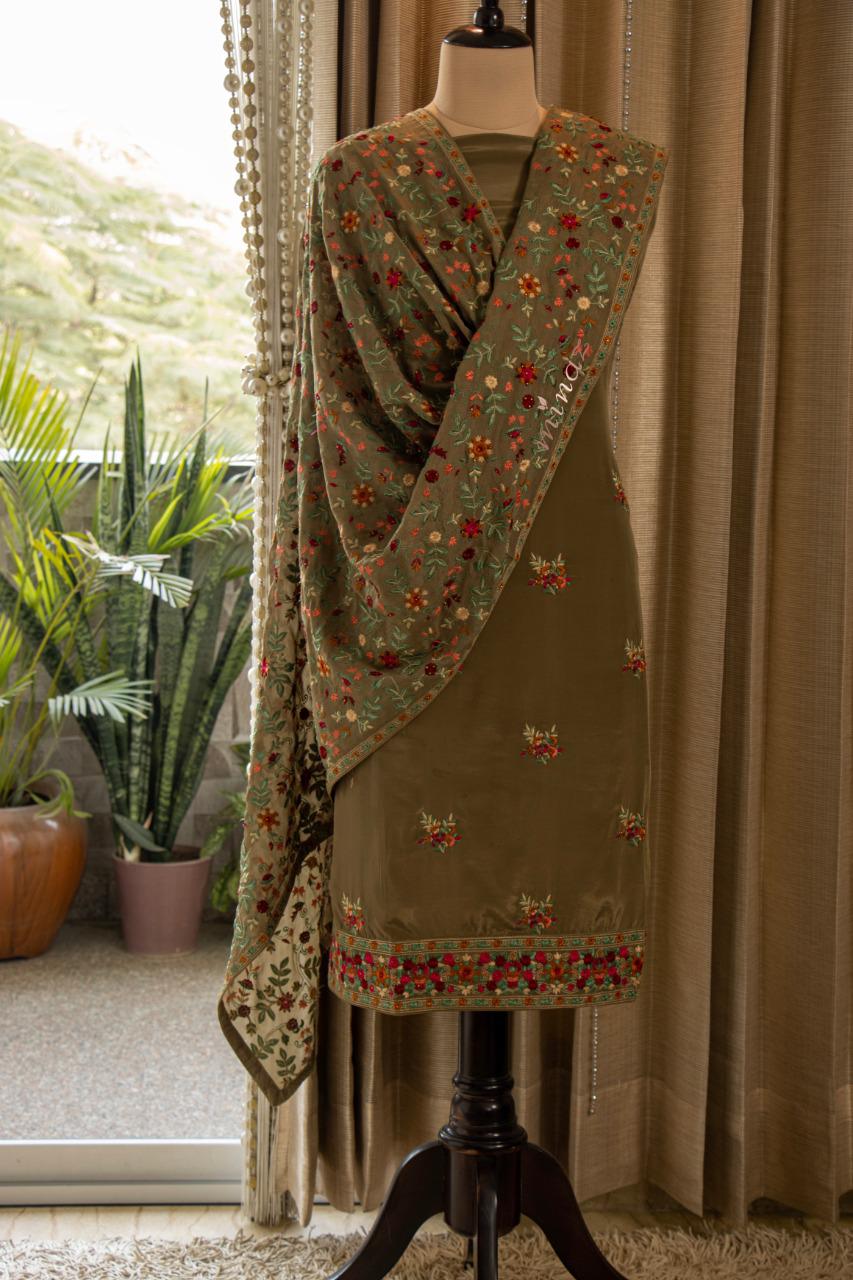 Stunning suits in crepe
