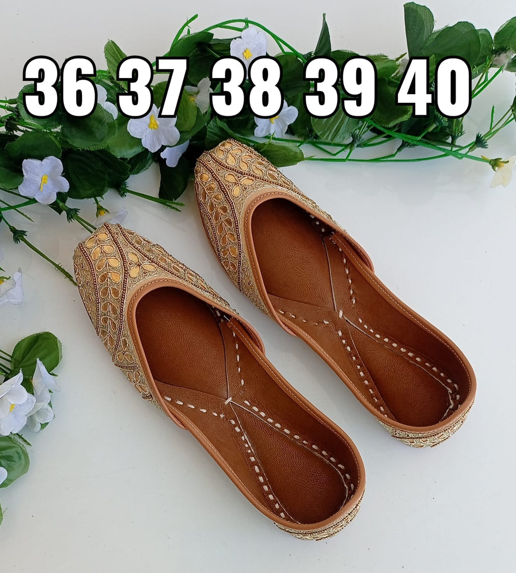 Punjabi Juttis