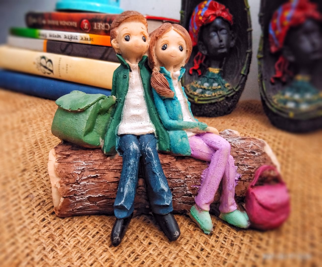 Polyresin Statues Valentine Day Special