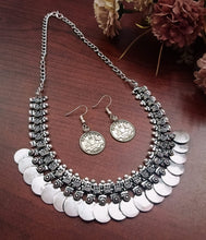 Load image into Gallery viewer, Kolhapuri Necklace Sets