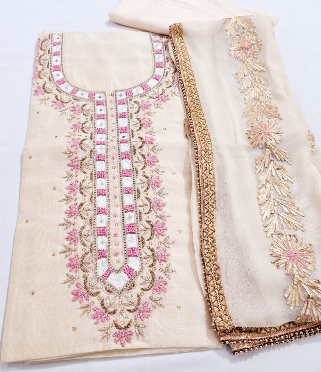 Chanderi Shirt hand embroidered with Shantoon Bottom