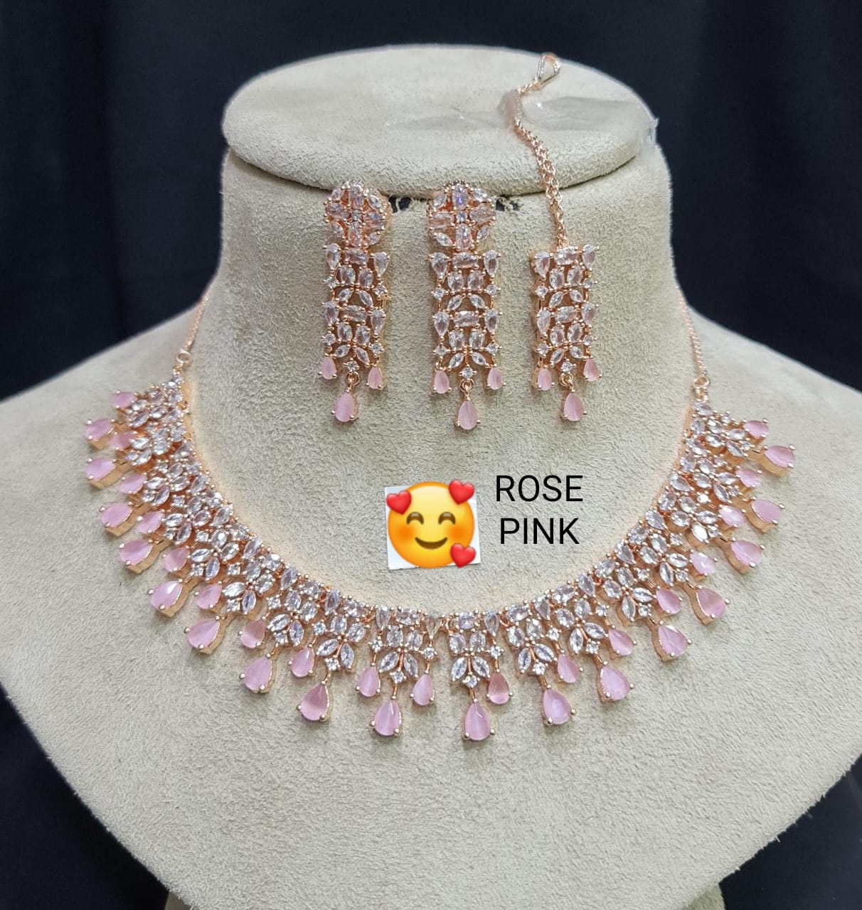 Beautiful Neckline Jewelry Sets