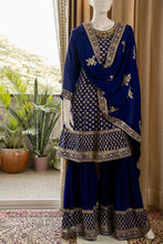 Load image into Gallery viewer, Beautiful Chinnon Short Anarkali with Garara