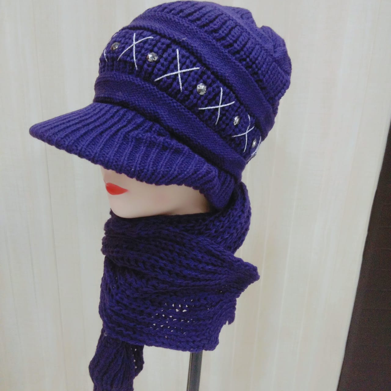 Woolen Cap with Mufler