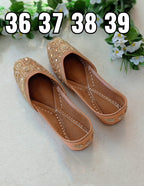 Punjabi Juttis