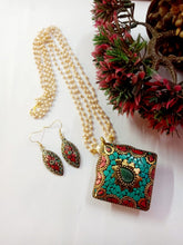Load image into Gallery viewer, Tibetan Jewelry Sets