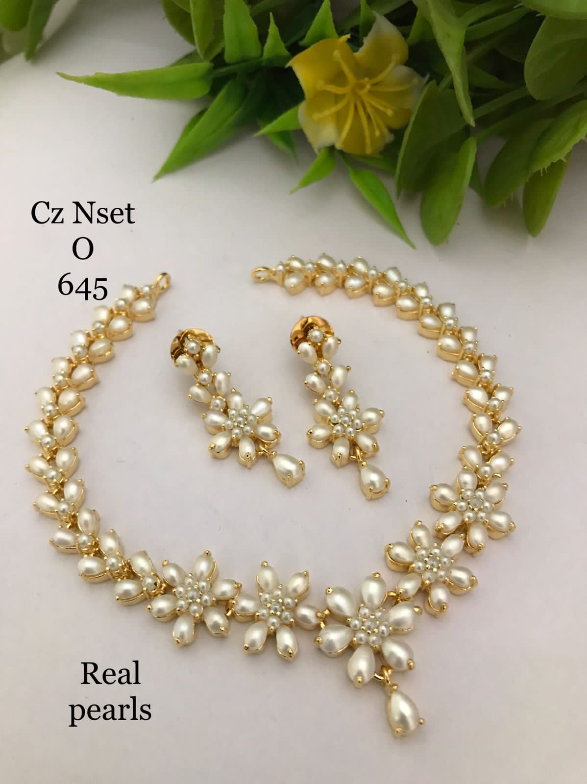 Real Pearl Sets