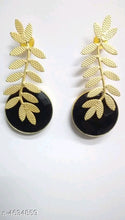 Load image into Gallery viewer, Diva Trendy Stud Earrings M4