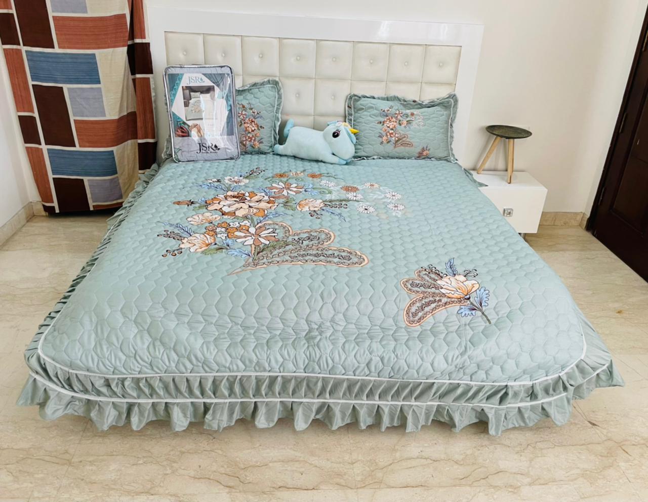 Quilted Bedcovers with pillow covers