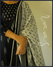 Load image into Gallery viewer, Cotton Block-print Kurta with Pant