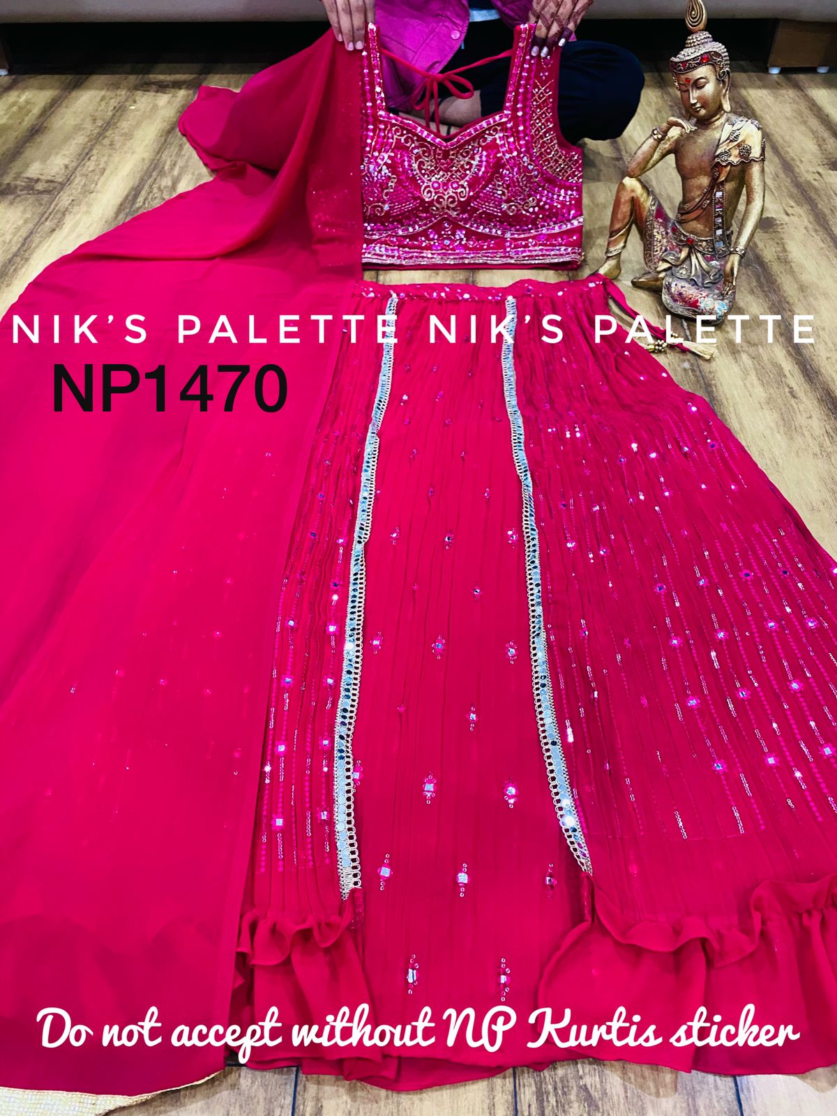 Pretty Georgette crop top with double layered skirt