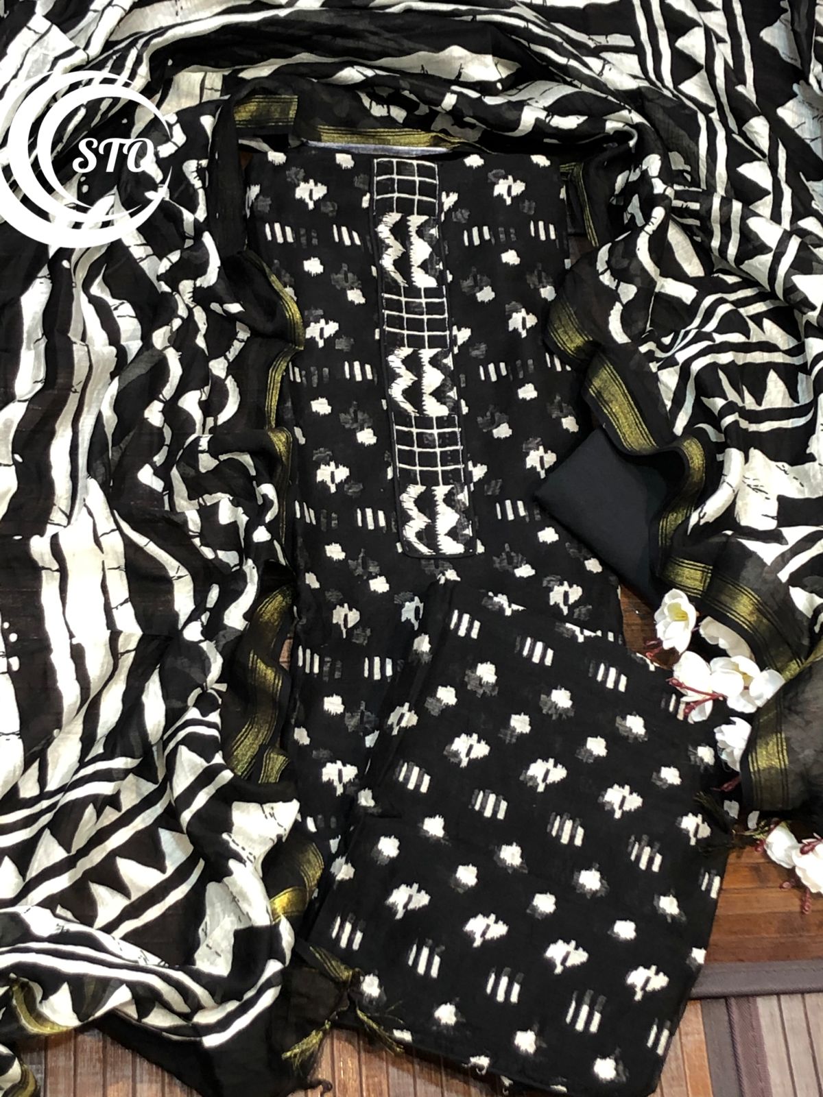 Maheshwari Silk Suits with Cotton Bottom