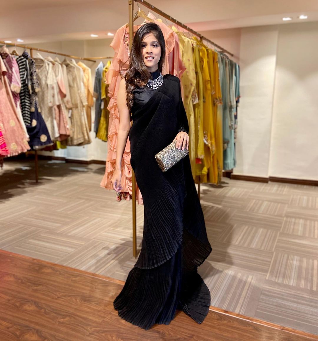 Soft Light Weight Crush Sarees